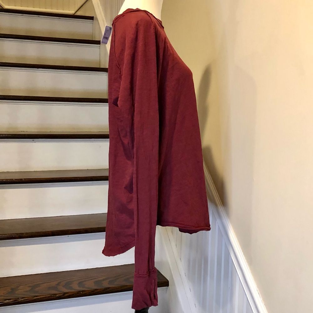 FREE PEOPLE Queen Pomegranate Maroon Round Hem Long Sleeve Thumb Holes Tunic NWT - Picture 3 of 13